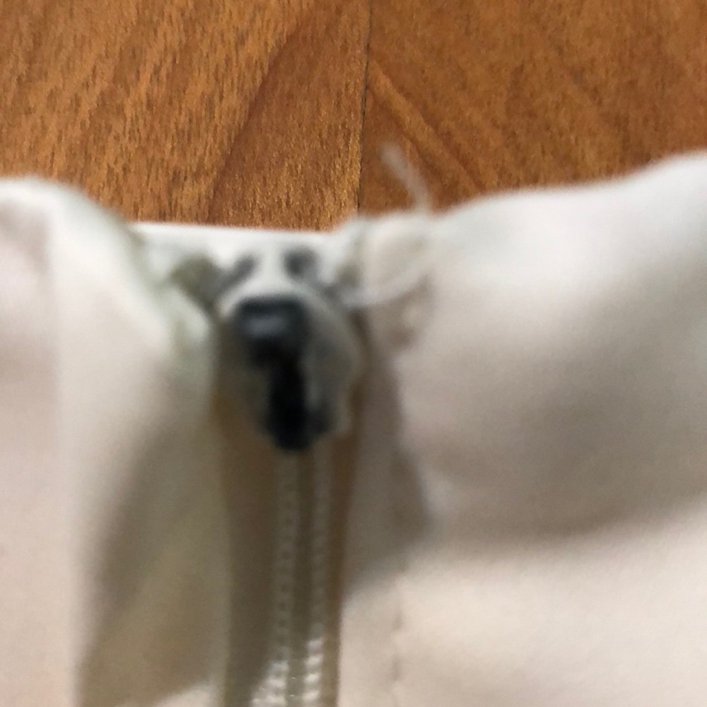 Dress - Picture 5 of 8